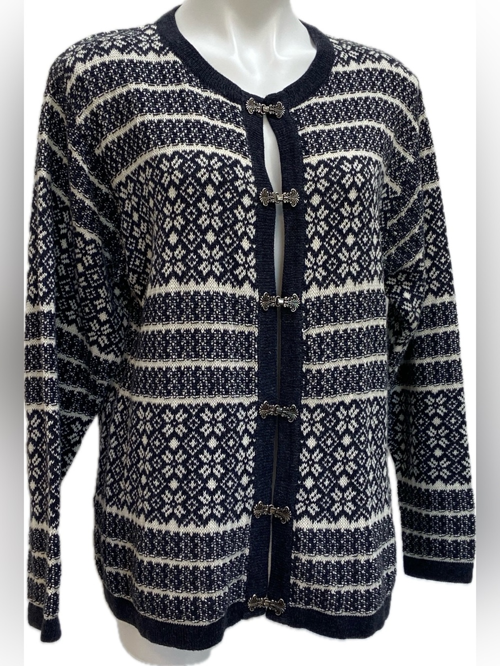 VINTAGE WOOLRICH NORDIC FAIR ISLE SNOWFLAKE Y2K NAVY WINTER WHITE CLASP CARDIGAN